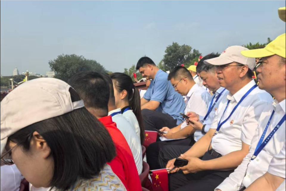 翟晓川都有, 走到哪都显