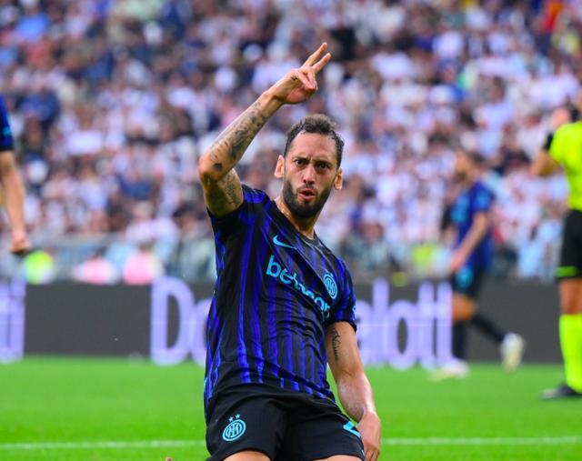 恰尔汗奥卢, 角球 恰尔汗奥卢, 角球