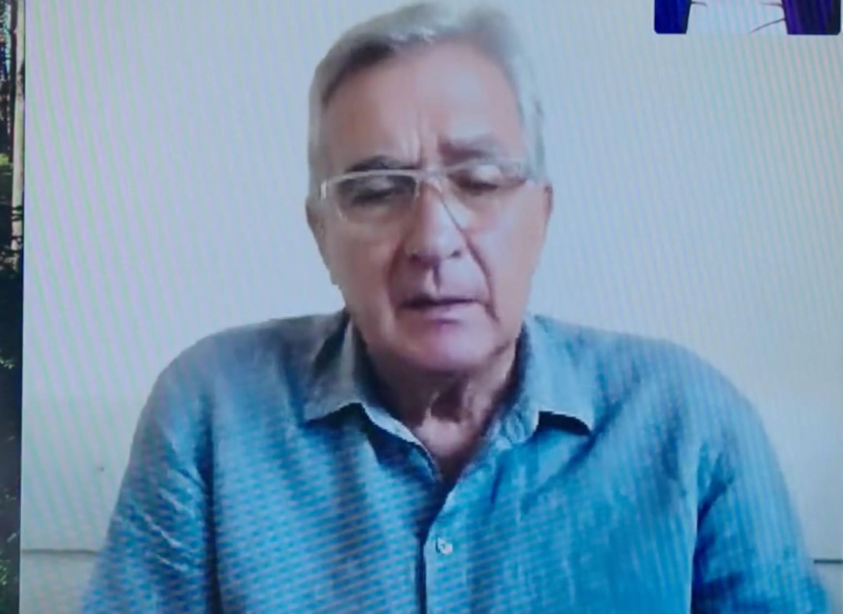 至少跑, 标准是每场, 通过比赛 至少跑, 标准是每场, 通过比赛