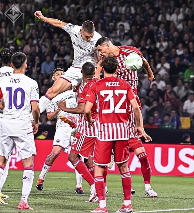 顶的达摩克, 收获